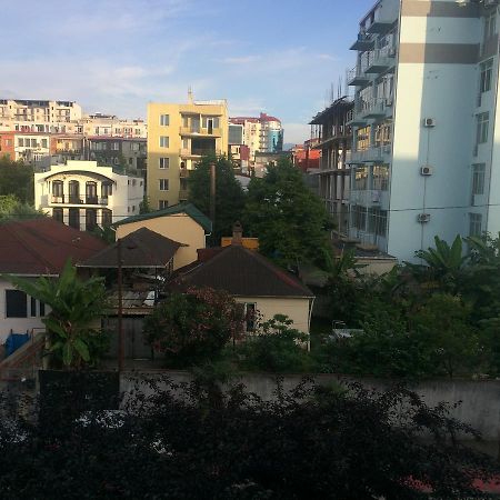 Apartment On Khinikadze 4 Batumi Esterno foto